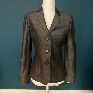 Ann Taylor Petites 2P Fully lined Grey Blazer/ Suit Jacket  in wool blend.